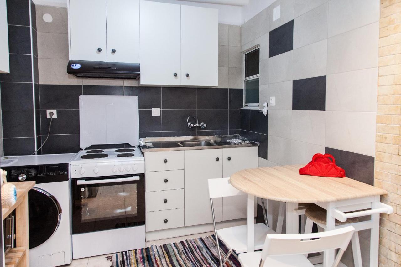 Cozy Apartment In Pireas Exterior foto